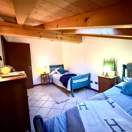 Casa Lucrezia Lägenhet Colico